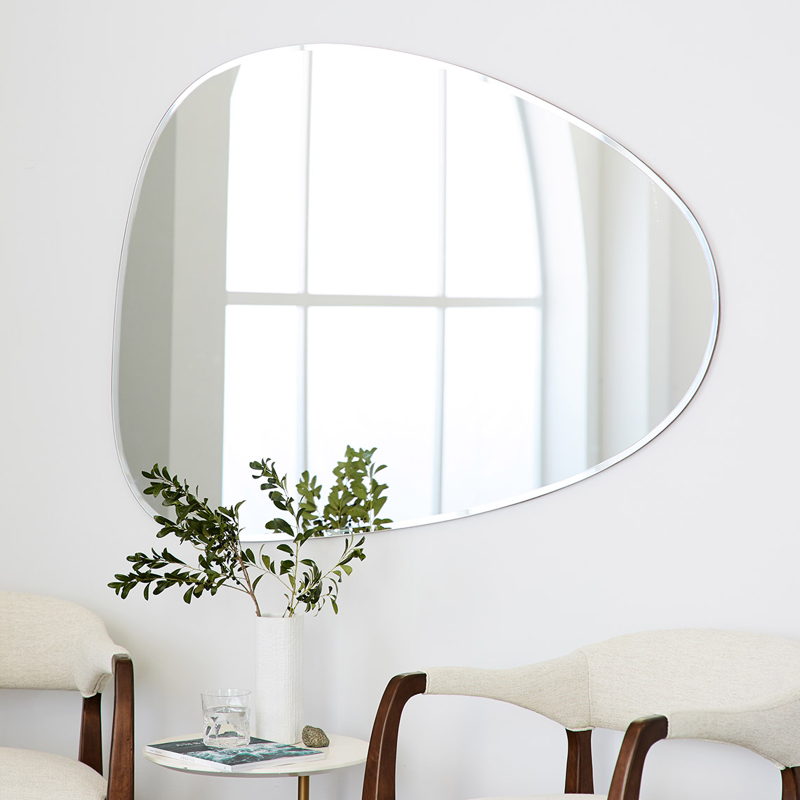 pip-framed-mirrors-asymmetrical-wall-sp17-288